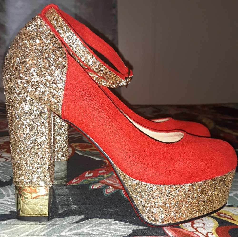 Glitter Pumps